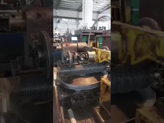 DELLOK ASTM A53の熱いすくい電流を通されたはさみ金の管は転がった溝を作られた鋼管に電流を通した