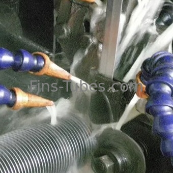 購入 DELLOK HRSGのボイラーによって発射されるヒーターの螺旋形の0.8mm溶接されたひれ付き管 online manufacture