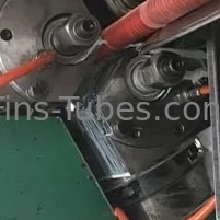 DELLOKの炭素鋼は機械415V 10FPIの管のFinning突き出た